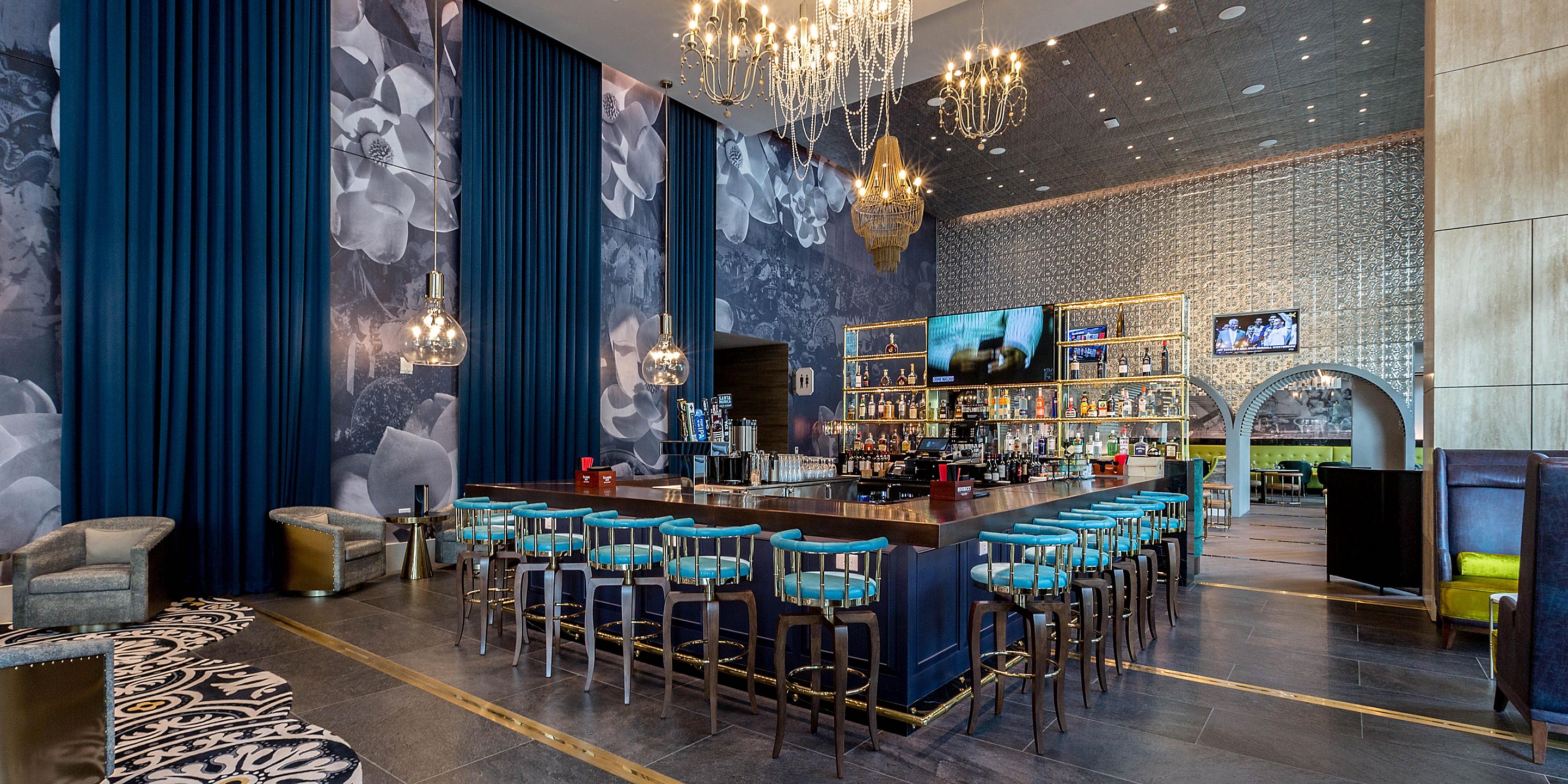 Divano della hall del ristorante dell'hotel 